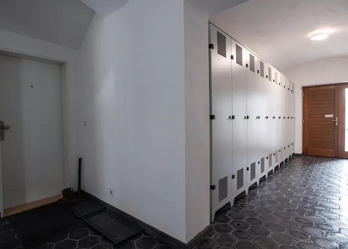Rocky Apartment